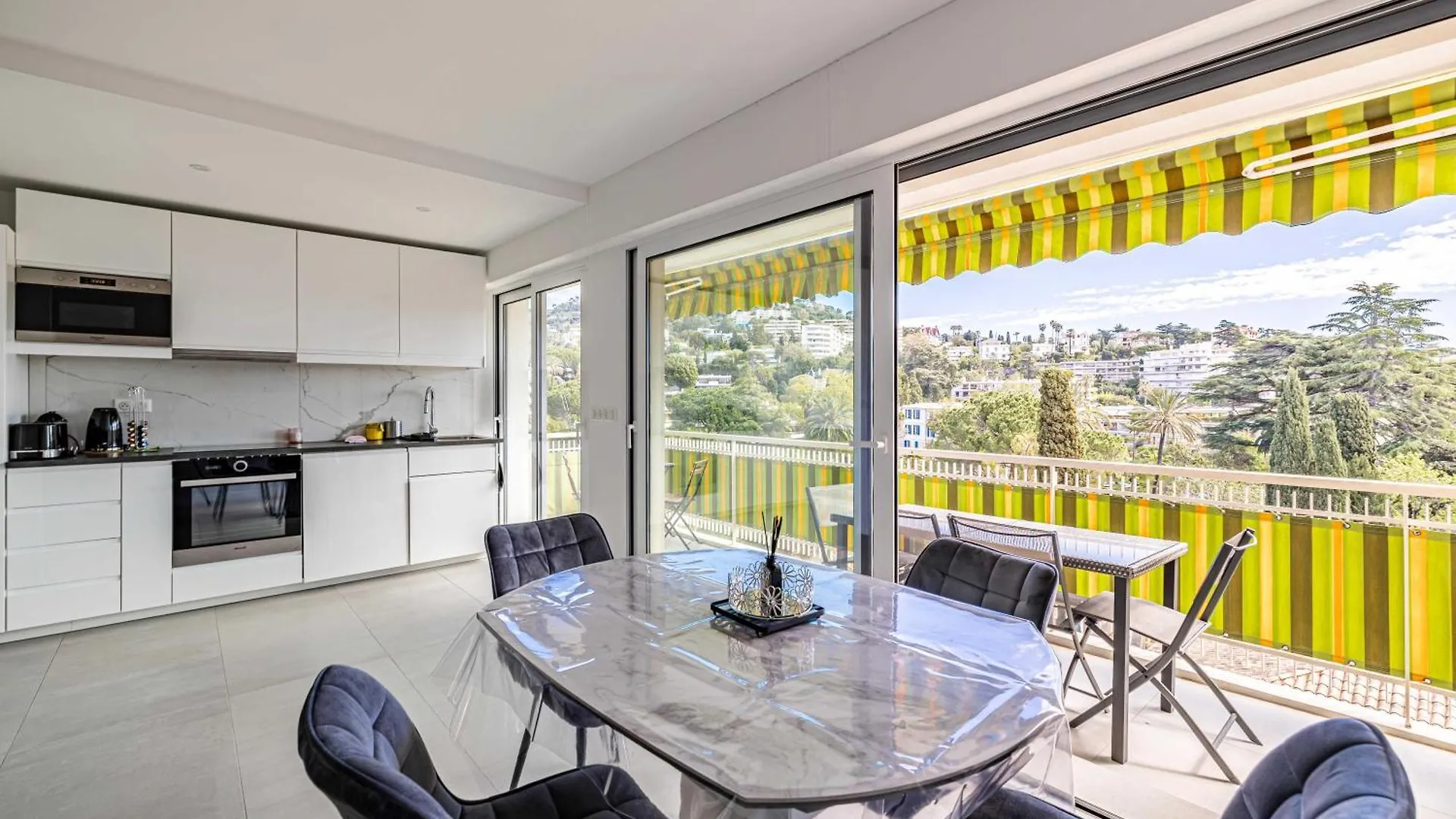 Elegance And Serenity With Terrace, View & A-C Cannes