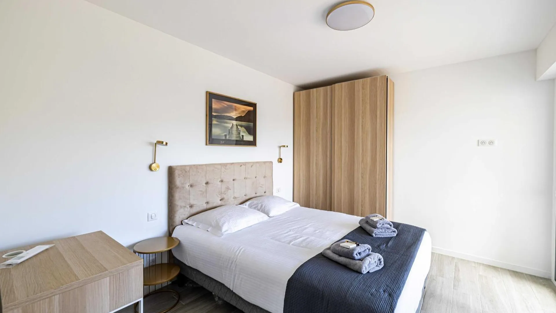 Apartment Elegance And Serenity With Terrace, View & A-C Cannes